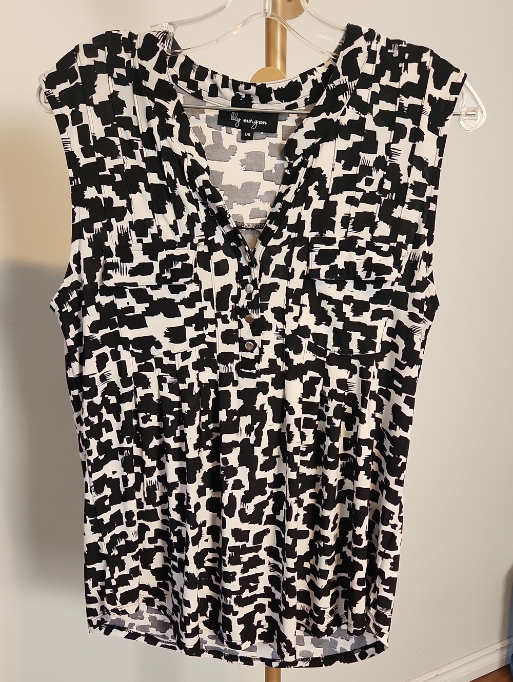 Black & White Printed Sleeveless Top